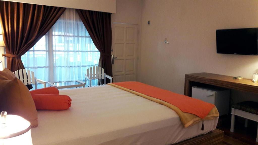 Satria Wisata Hotel Parepare Eksteriør bilde