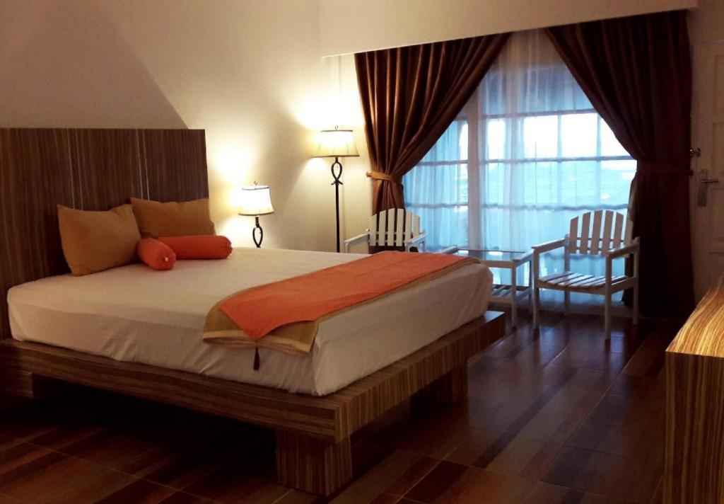 Satria Wisata Hotel Parepare Eksteriør bilde