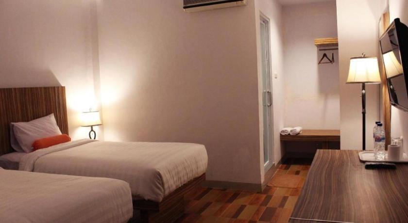 Satria Wisata Hotel Parepare Eksteriør bilde