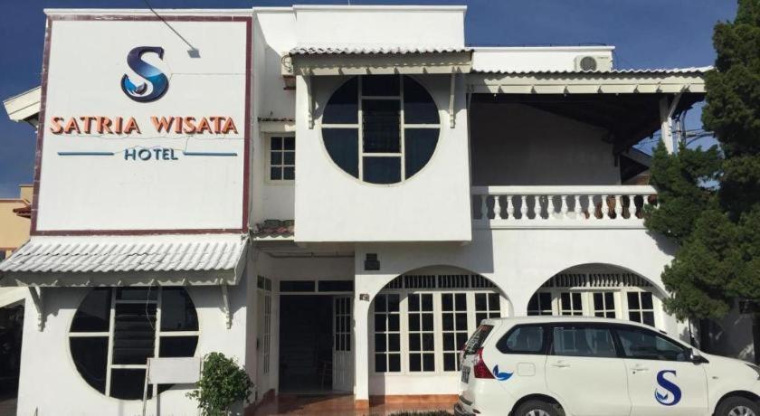 Satria Wisata Hotel Parepare Eksteriør bilde