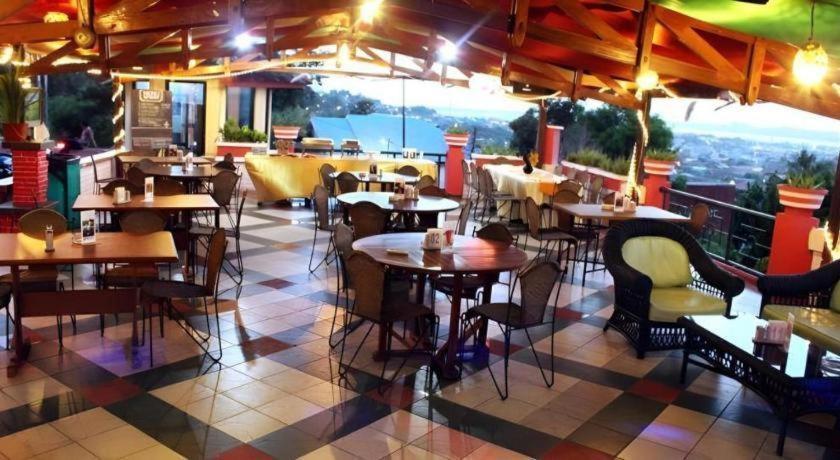 Satria Wisata Hotel Parepare Eksteriør bilde