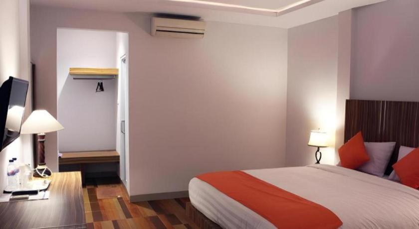 Satria Wisata Hotel Parepare Eksteriør bilde