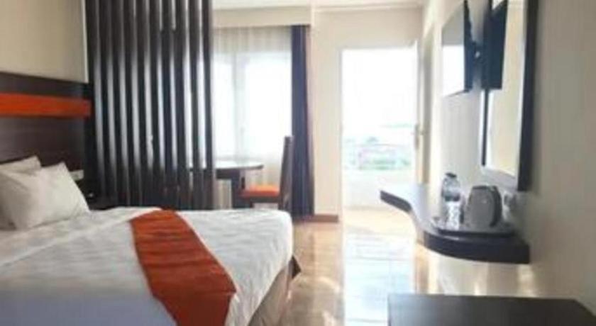 Satria Wisata Hotel Parepare Eksteriør bilde