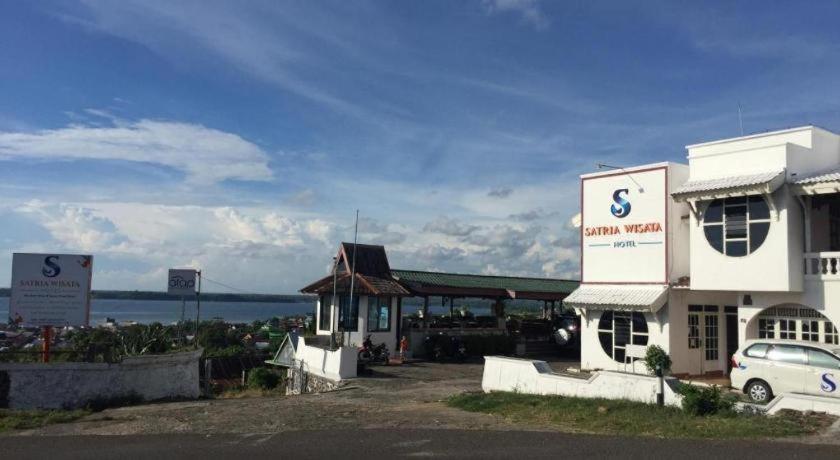 Satria Wisata Hotel Parepare Eksteriør bilde