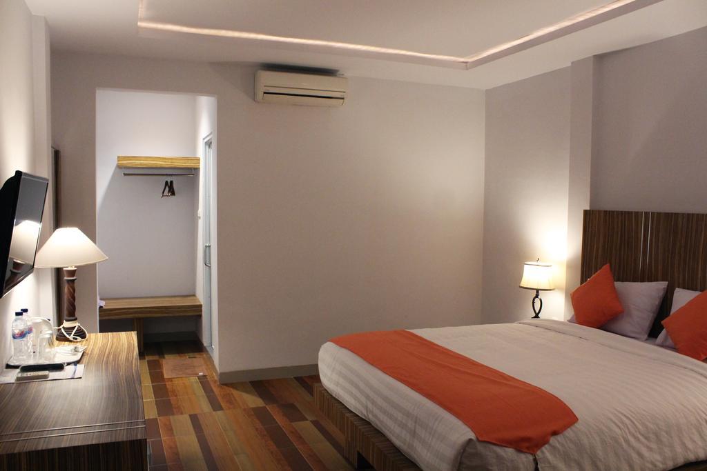 Satria Wisata Hotel Parepare Eksteriør bilde