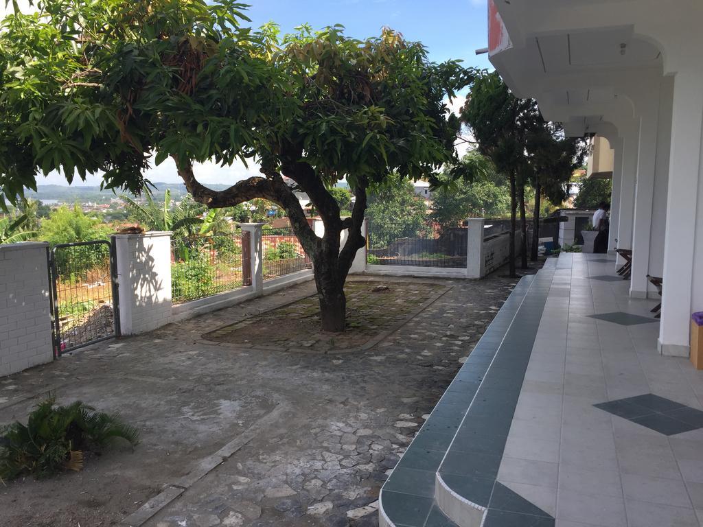 Satria Wisata Hotel Parepare Eksteriør bilde
